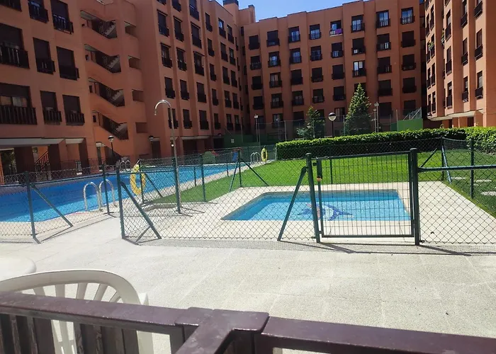 Apartamento Con Aire Acondicionado Y Piscina En Las Mercedes, Cerca Del Plenilunio Y Del Aeropuerto