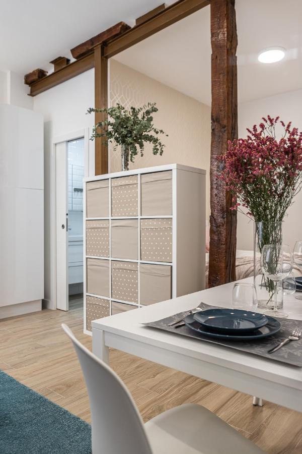 Apartment Bnbholder Hunky Atocha *