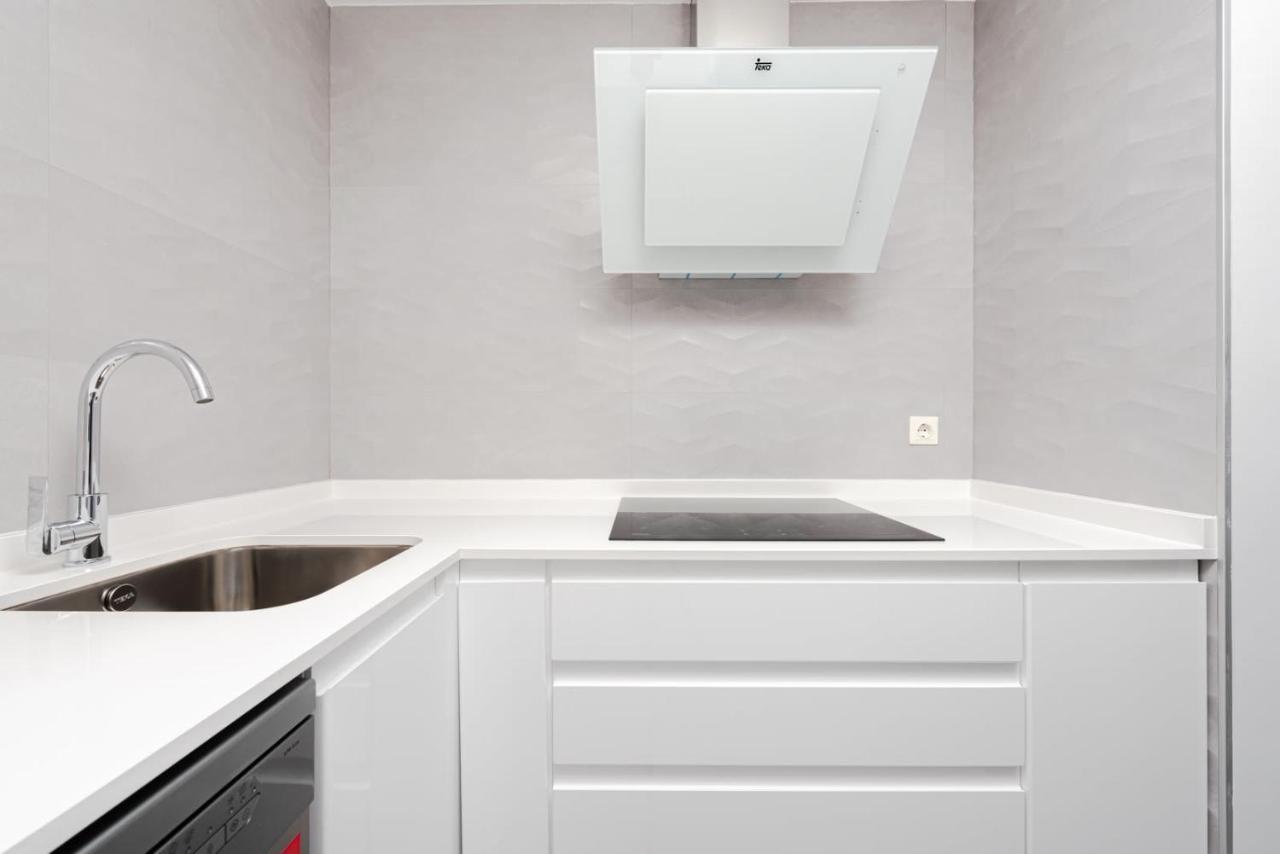 Apartment Olivos Stylish In Conde Orgaz Area Madrid