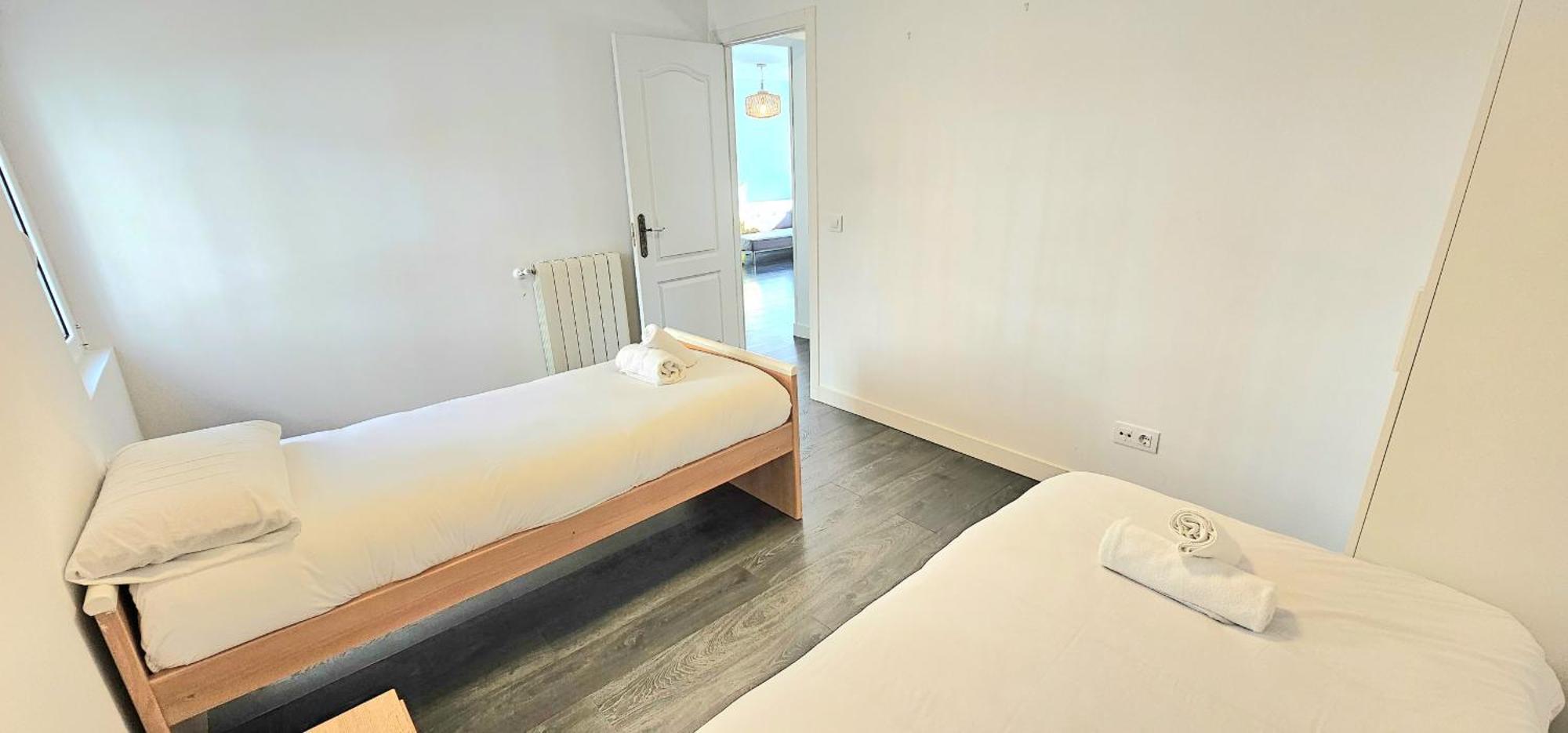 5 Personas Cerca De Ifema Y Aeropuerto Alquiler Temporal Apartment *