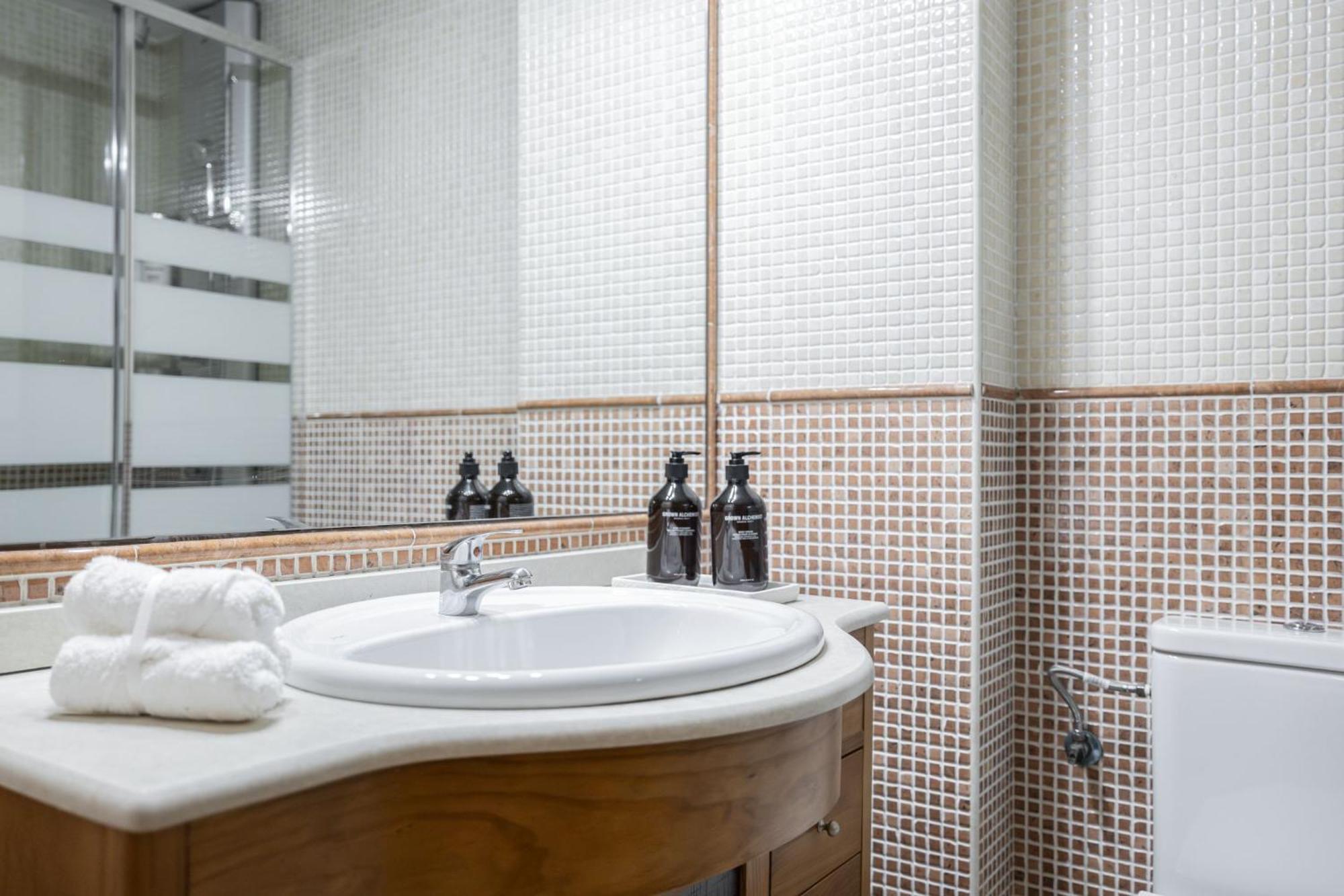 Apartamento Brand New One Bedroom Located In Chueca Madrid