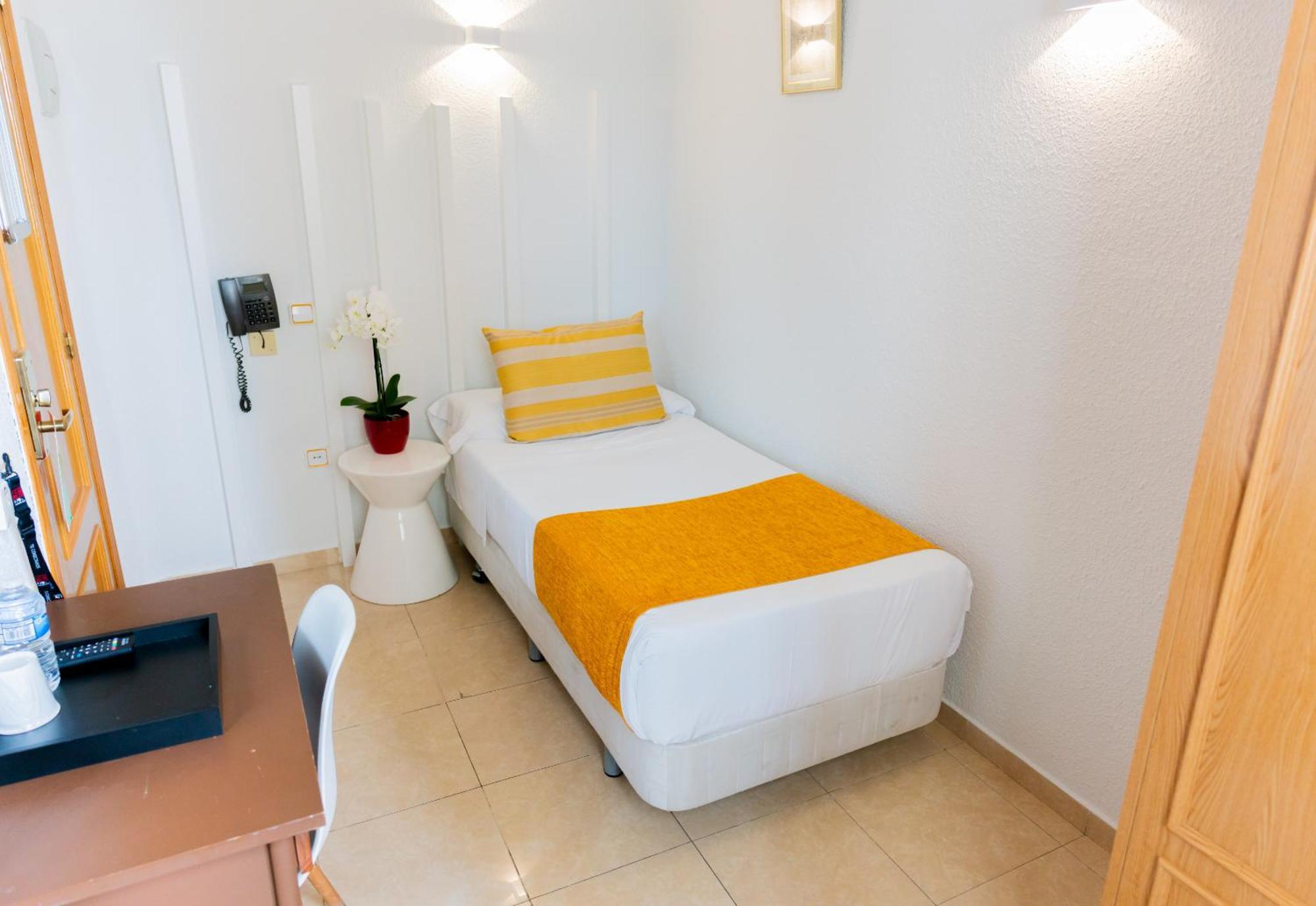 Josefina * Madrid