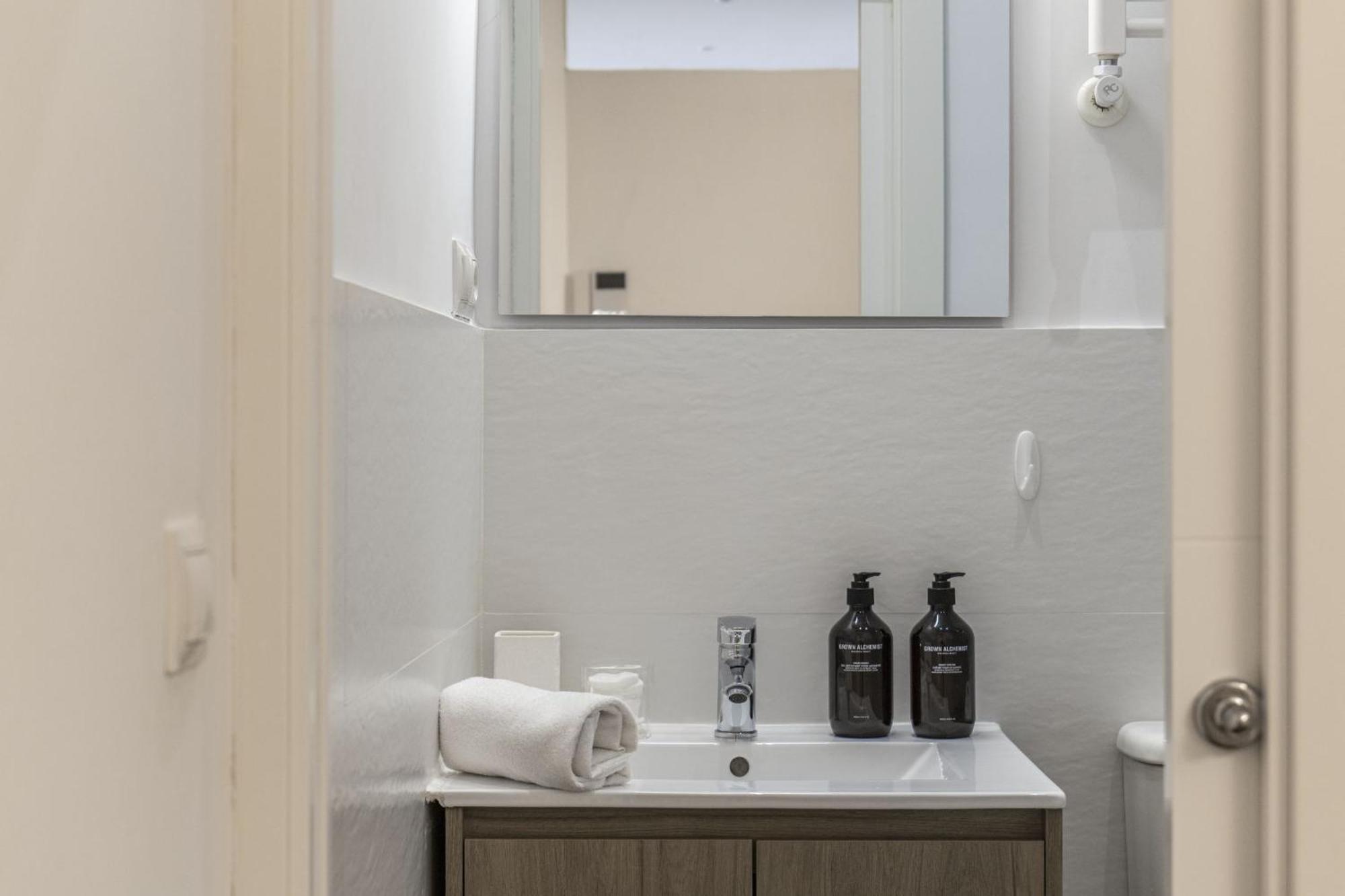 Apartamento Luxurious 2br/2ba In Chueca Madrid