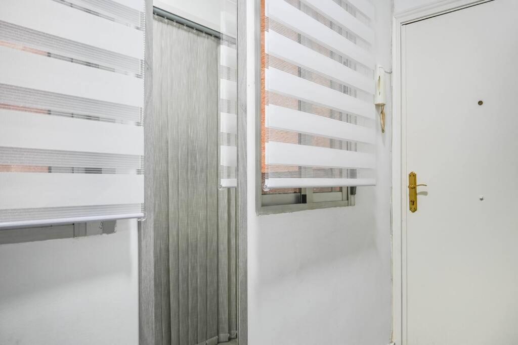 Apartment For Moderno Y Comodo En El Centro Temporal Emb50 Madrid