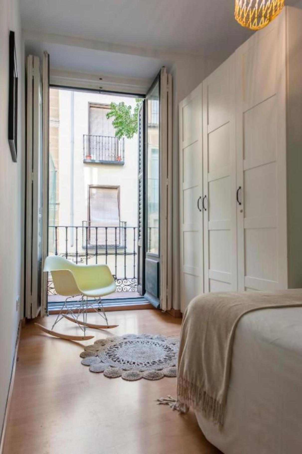 Apartamento Ah- Austrias I - Diseno Y Tranquilidad Junto A Plaza De Espana Madrid