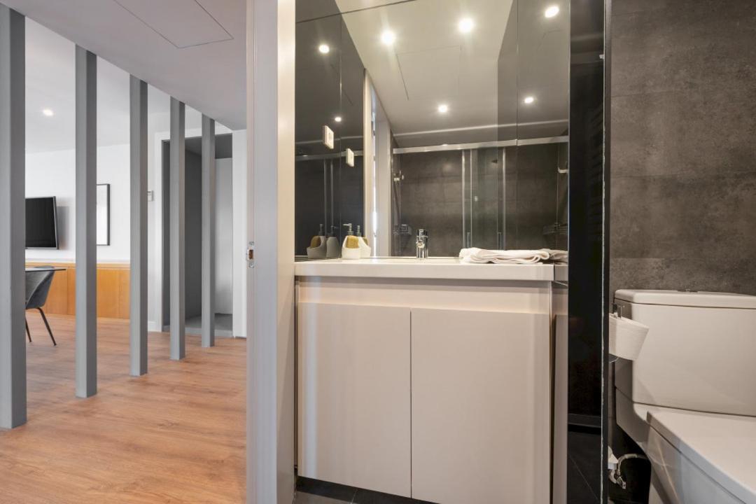 Apartamento 2 Bedroom 2 Bathroom Furnished - Salamanca - Bright & Stylish - Mintystay *