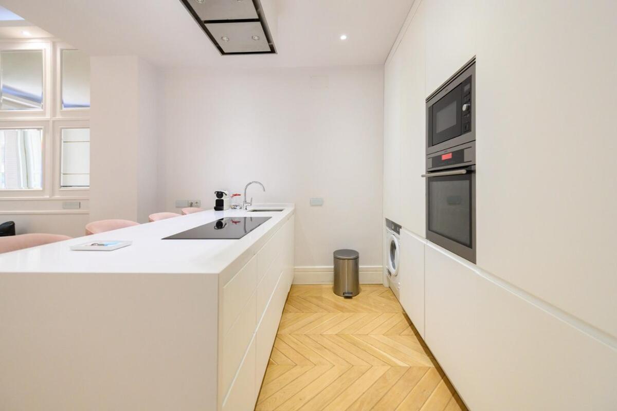 Luxury In The Center Of Rei25 Apartamento