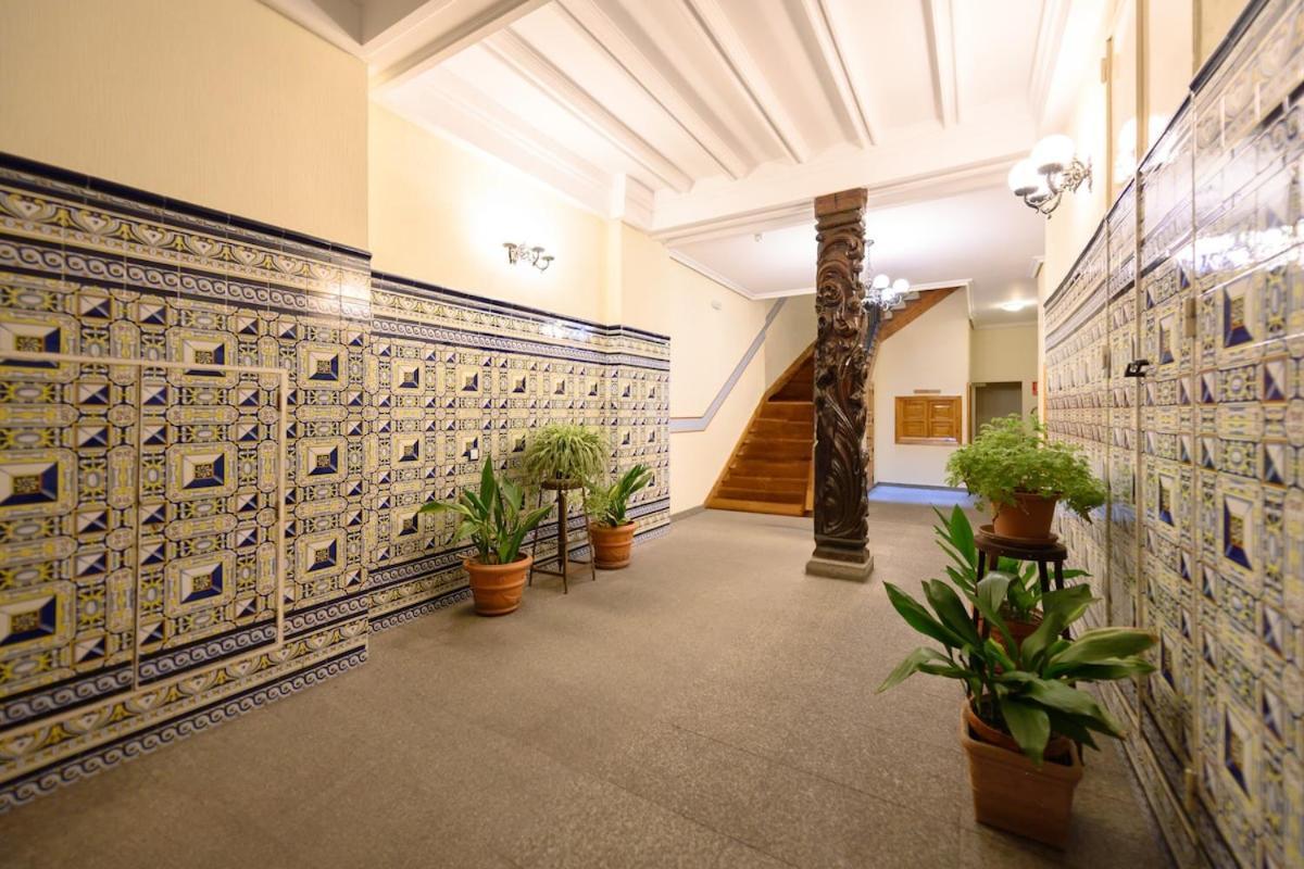 Luxury In The Center Of Rei25 Apartamento *