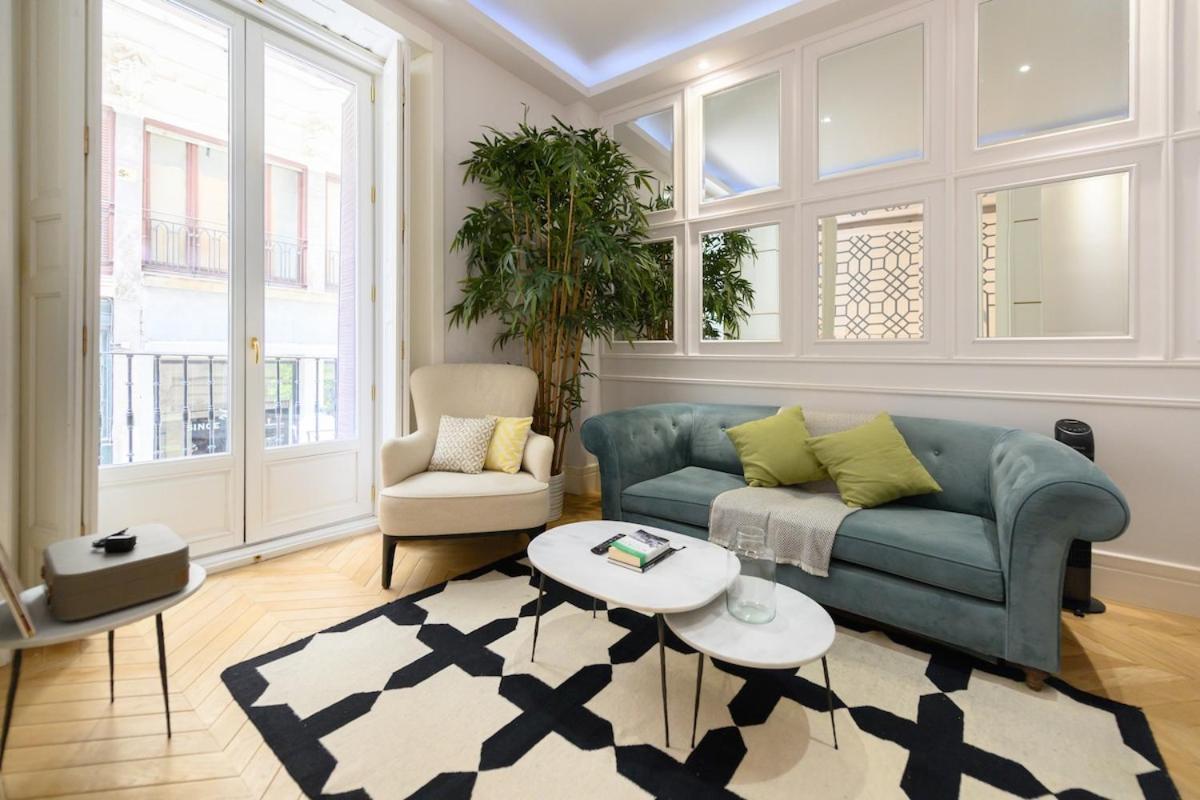Luxury In The Center Of Rei25 Apartamento *