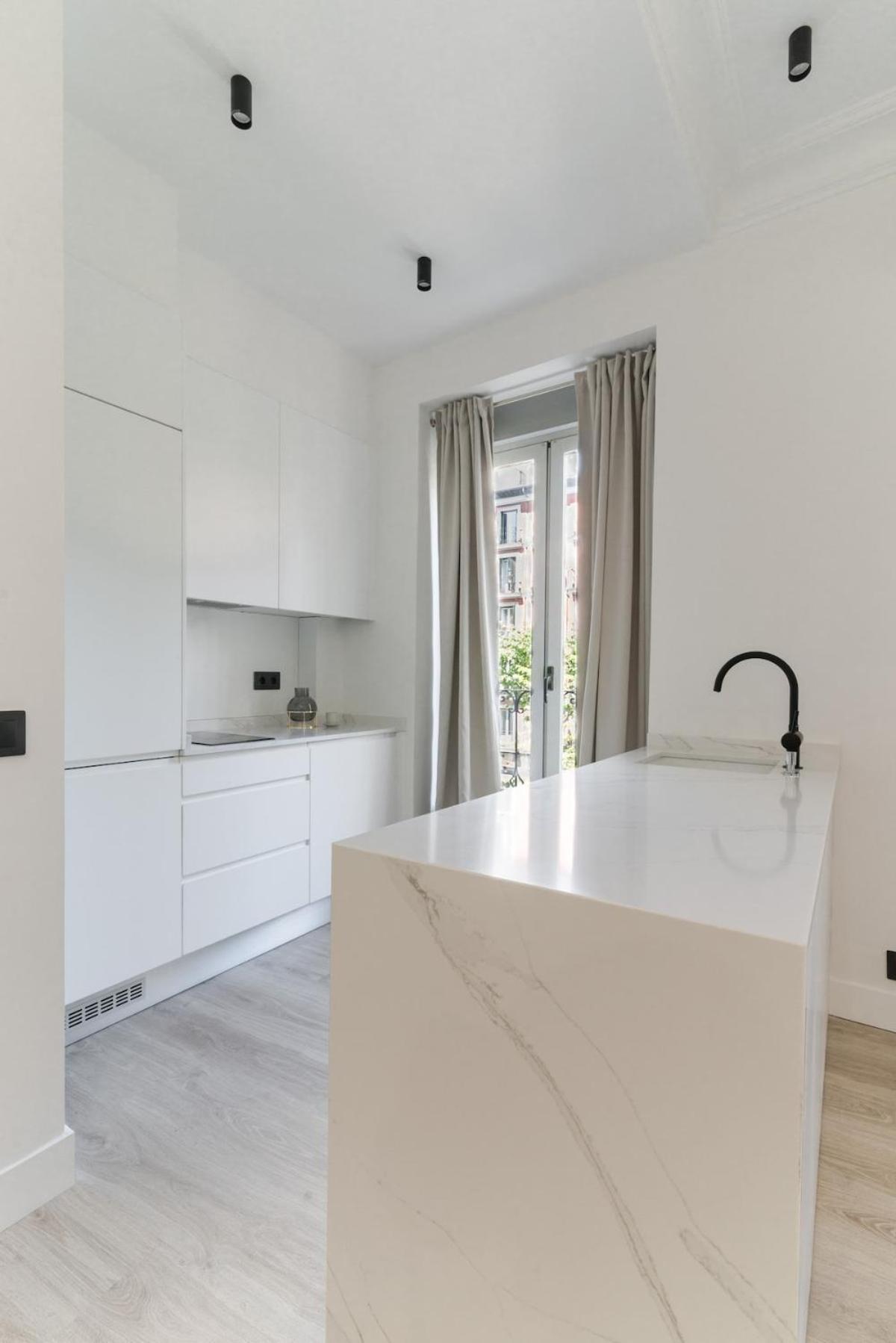Luz Y Diseno En Malasana, Piso Centrico Y Nuevo * Madrid