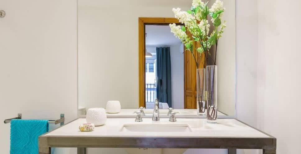 Santo Domingo Ii - 1 Bedroom In Gran Via Apartamento Madrid