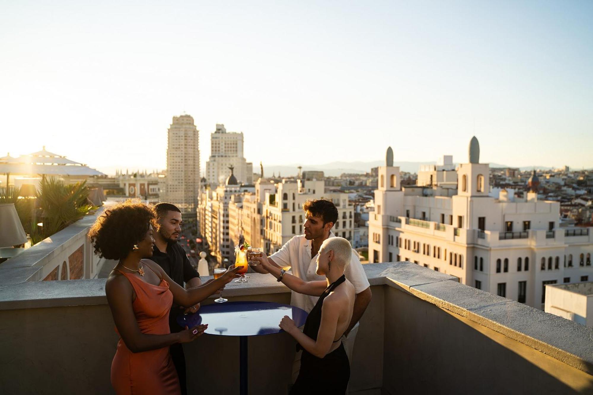 Mate Macarena – Gran Vía Hotel 3*
