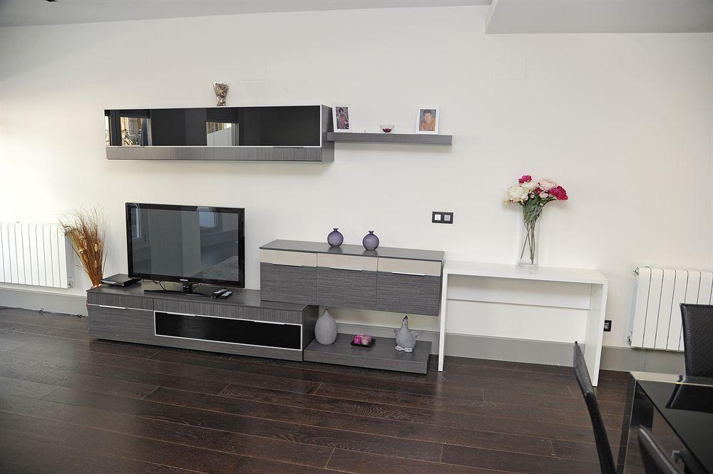 Hotel Gran Via Suites *