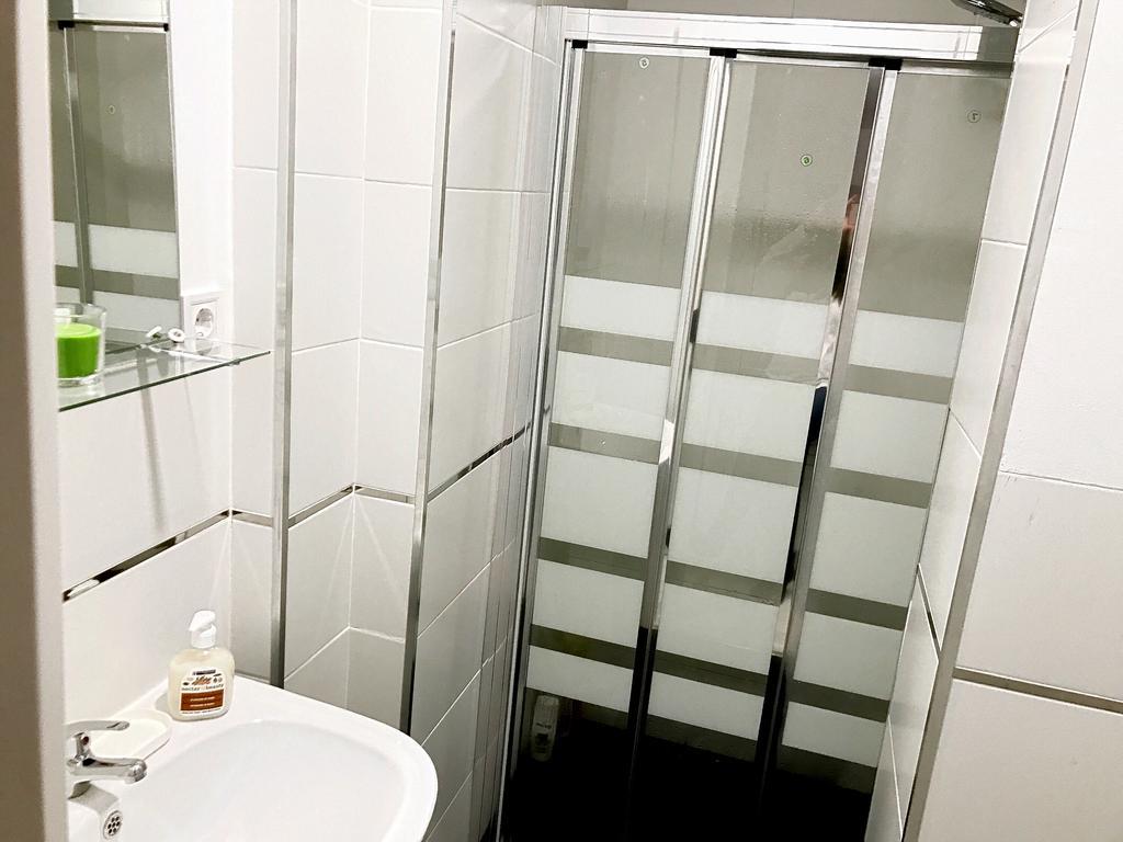 4 Days - Monteleon Apartment