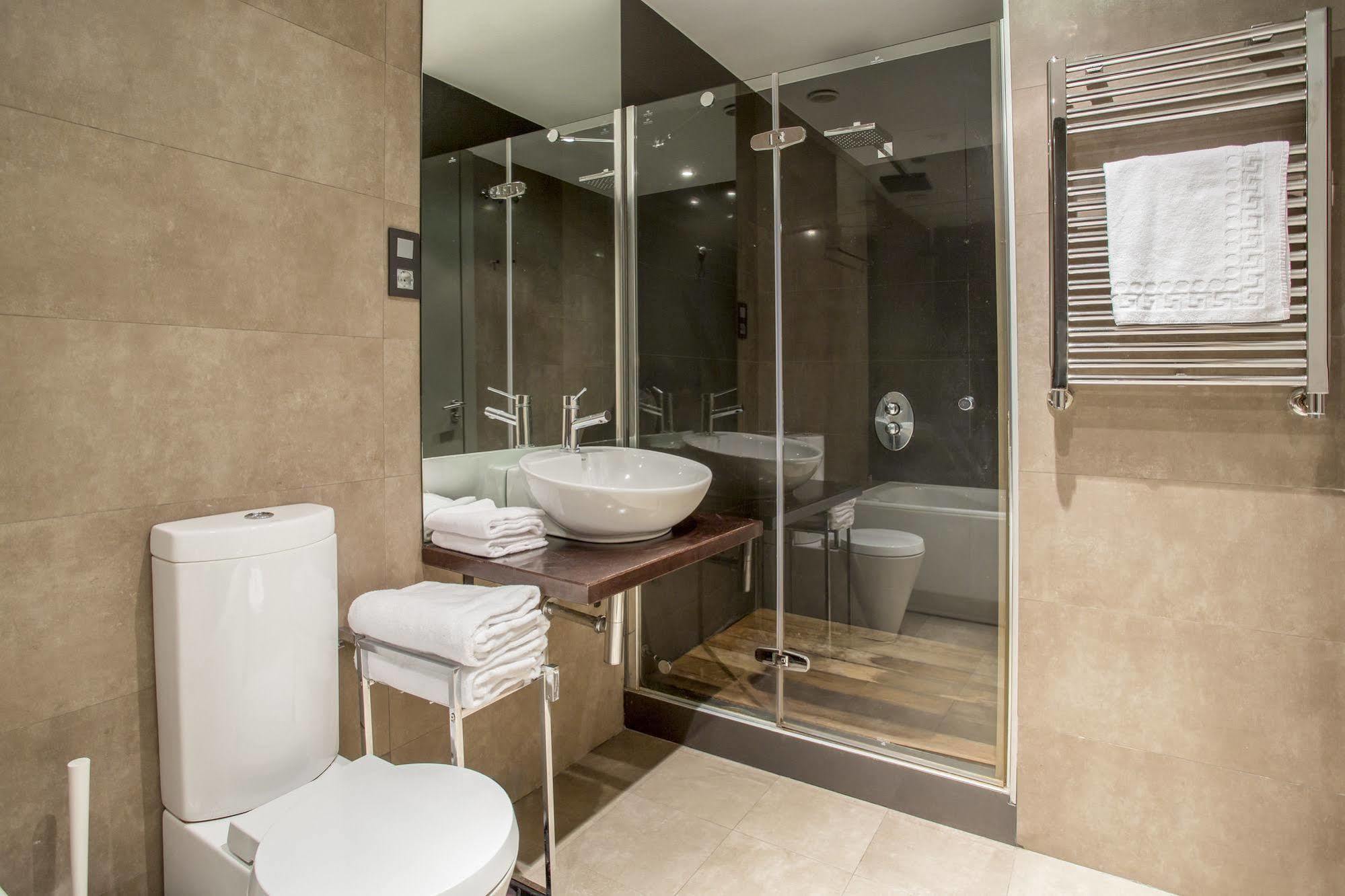 Gran Via Suites Hotel
