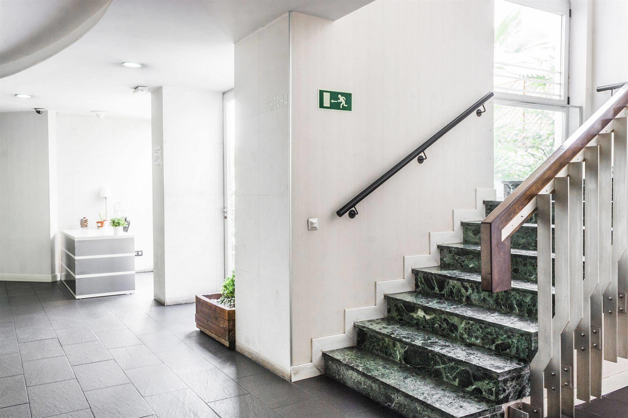 Gran Via Suites