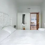 Ave Apartamentos Madrid Centro Atocha