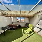 Terraza, Luminoso Y Bien Situado