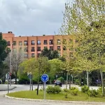 Airport Madrid Plenilunio Suites Blue