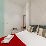 2 Bedrooms 2 Bathrooms Furnished - Delicias - Modern- Mintystay