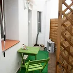 Apartamento con patio en el centro