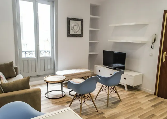 Moderno Diseno Madrid Centro Sol 1