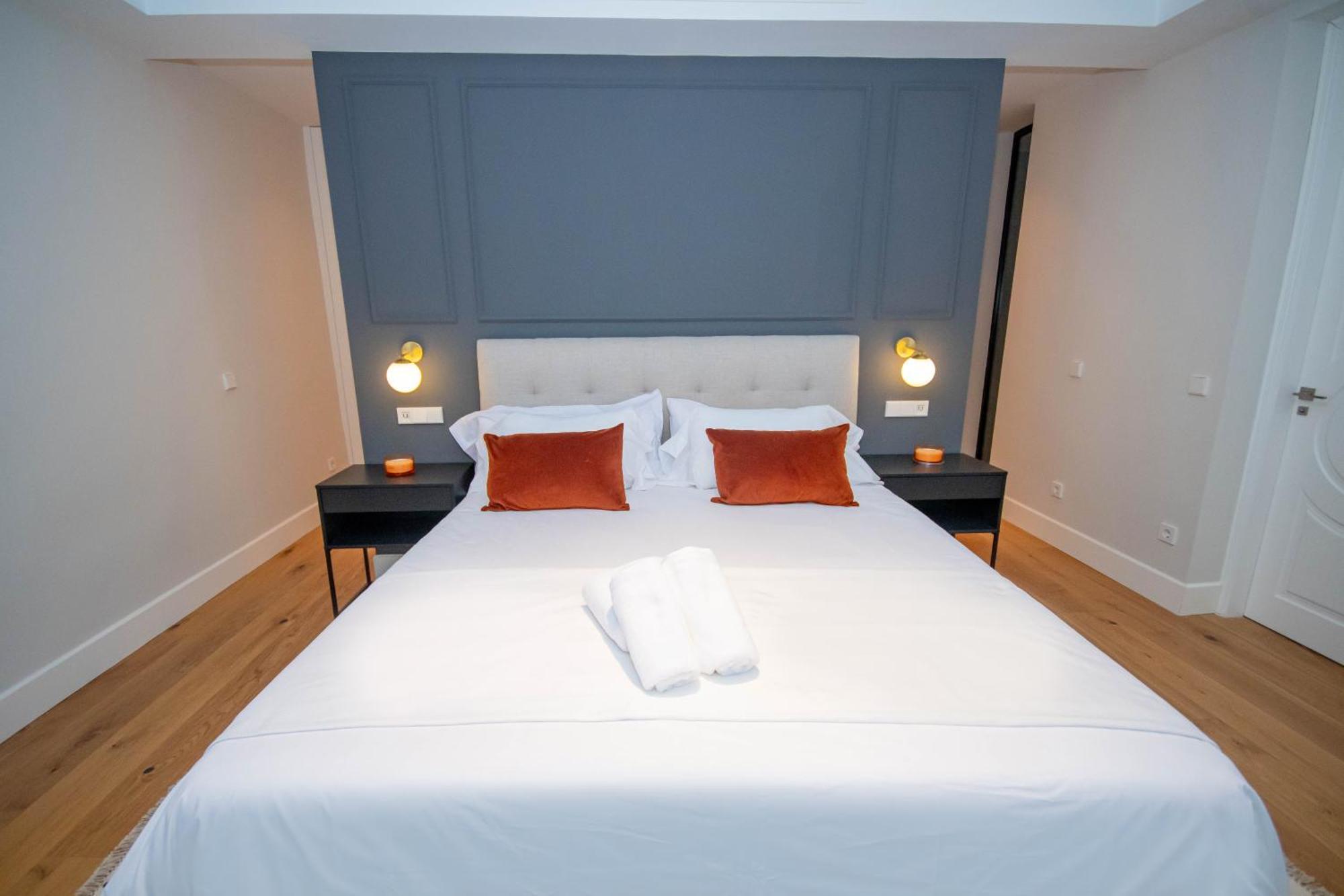 Apartamento For Lujoso Y Elegante Ap Temporal En Centro Alc35 Madrid