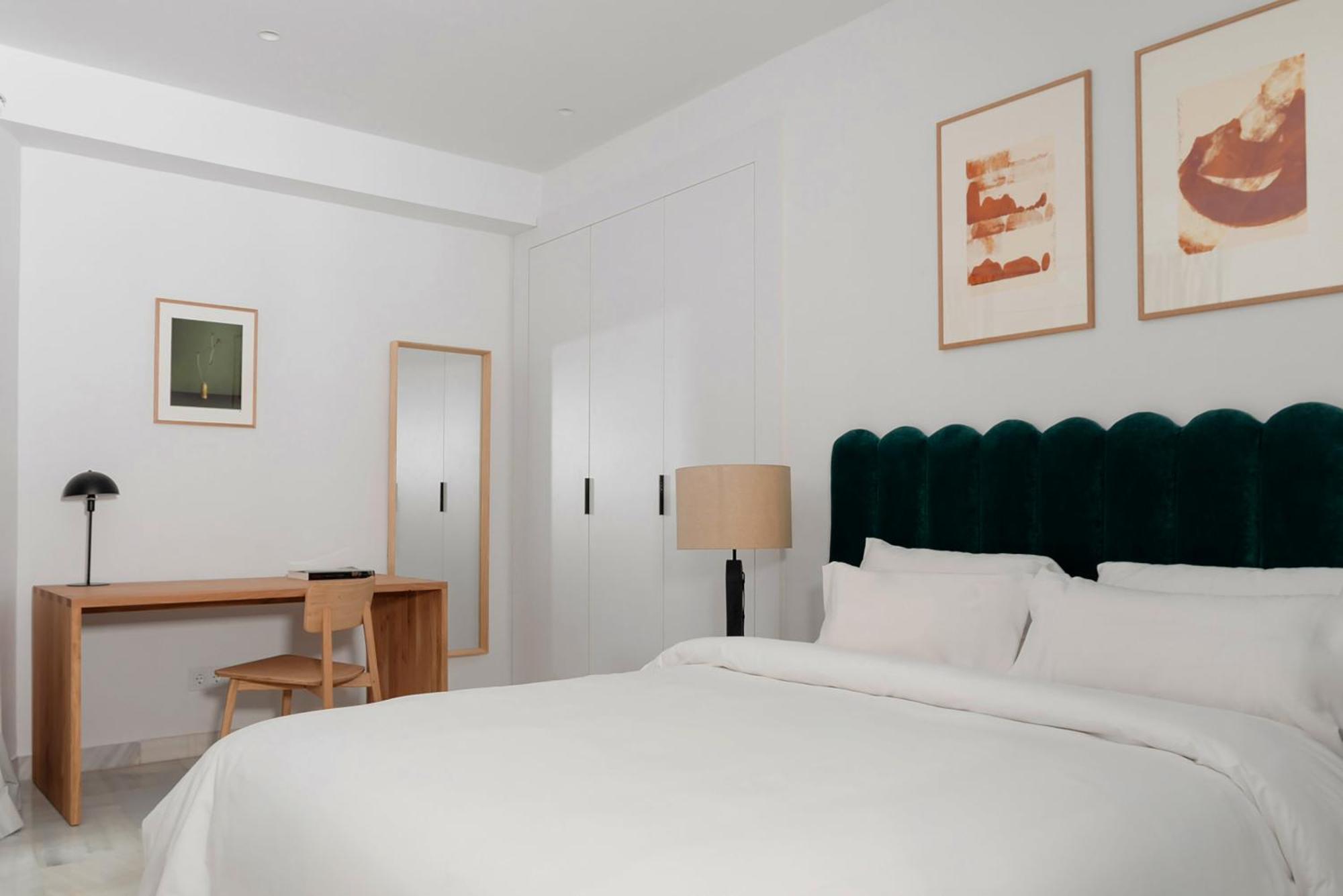 Sonder By Marriott Bonvoy Santa Ana Letras *