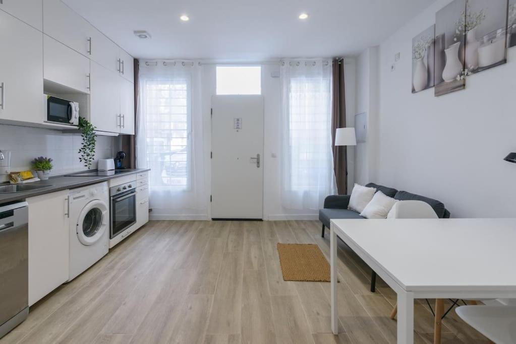 Estudio Ideal Trabajo Y Eventos Cerca De Metropolitano, Aeropuerto Y Ifema Apartamento