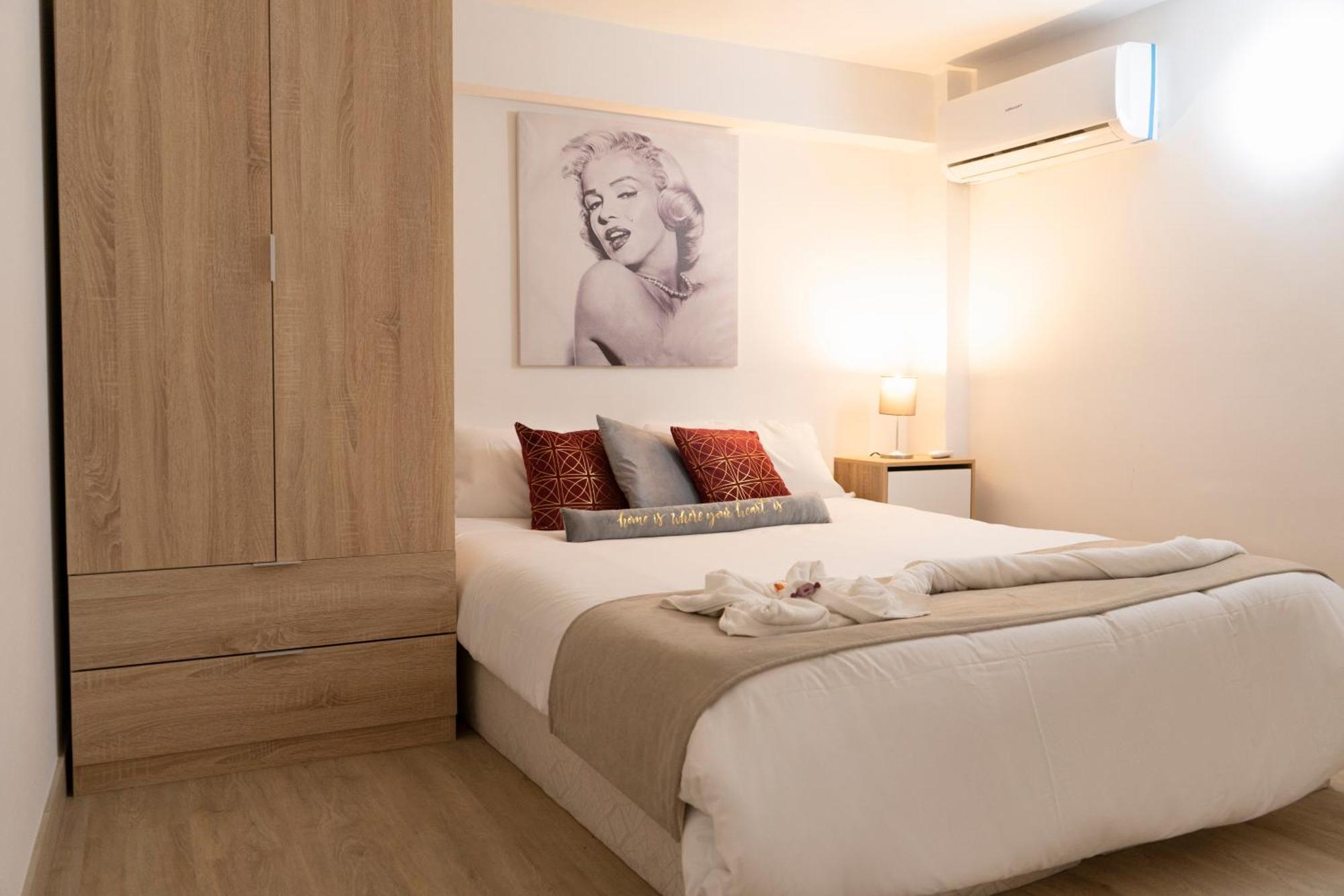 Oshun Mirasierra Apartment