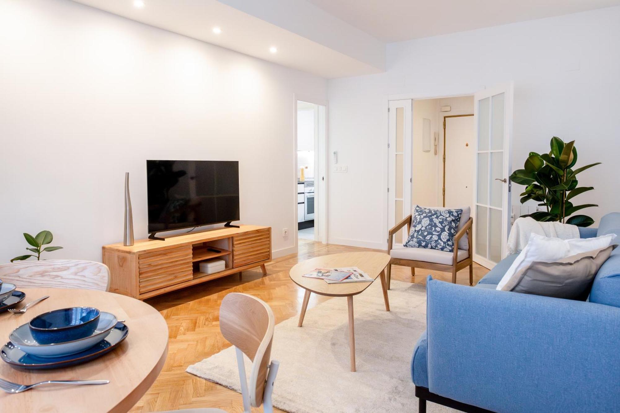 Apartamento Claraval - Con Despacho En Chamberi, *