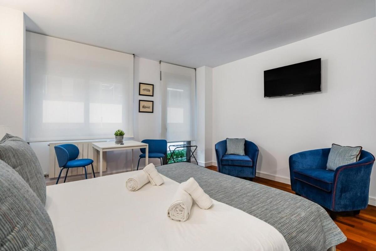 With Parking - 1b Apartamento