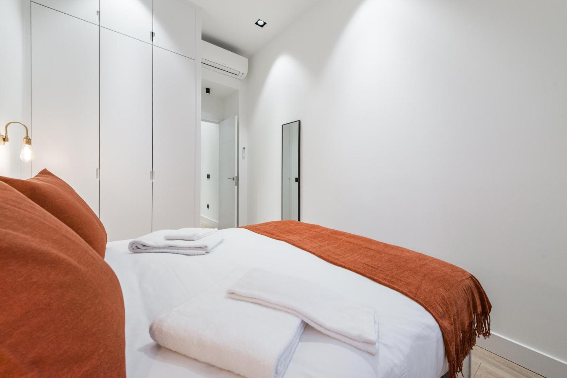 Fantastico En Azca Qb Apartamento Madrid