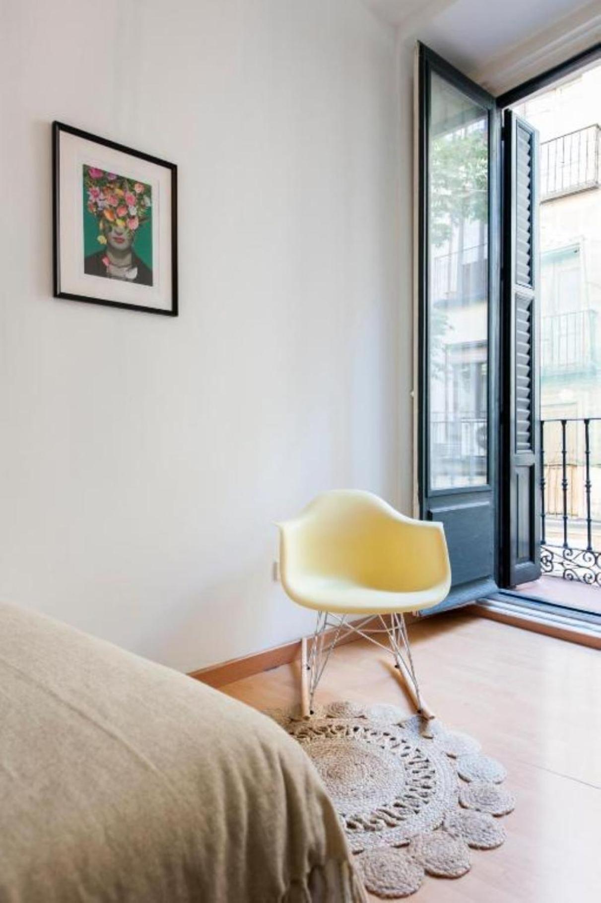 Ah - De Austrias - Confort Moderno Y Ambiente Calido Apartamento Madrid