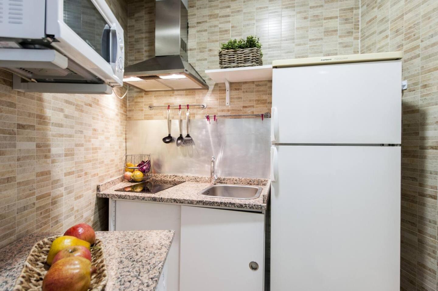 Ah- Acogedor Y Moderno En El Corazon Del Madrid De Los Austrias Apartamento *