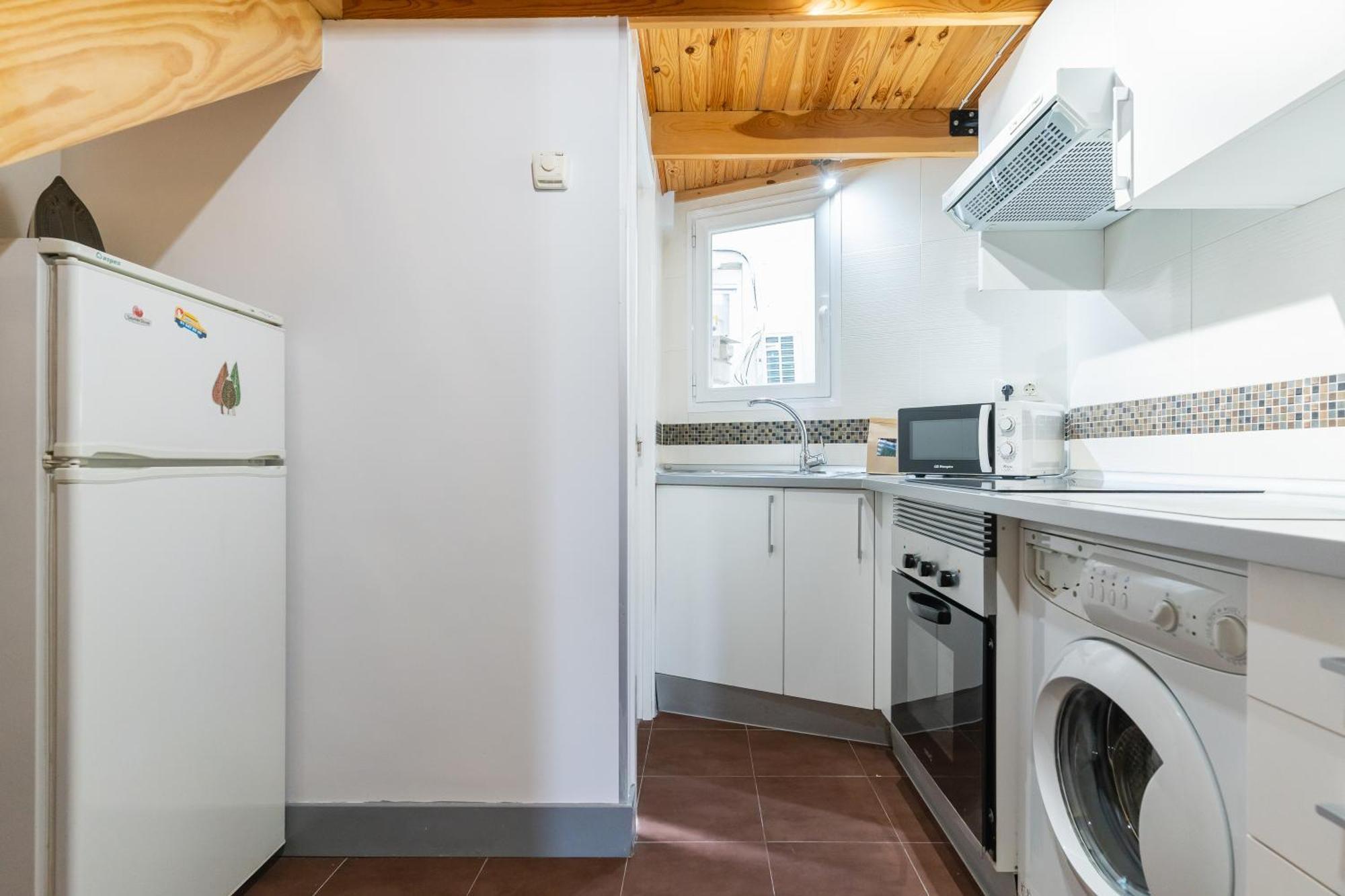 2 Bedrooms 1,5bathrooms Furnished - Sol - Bright & Functional - Mintystay Apartamento