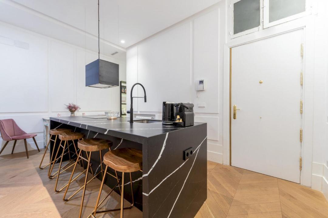 Stylish & Centric- 2bd 2bth Magdalena Apartment Madrid