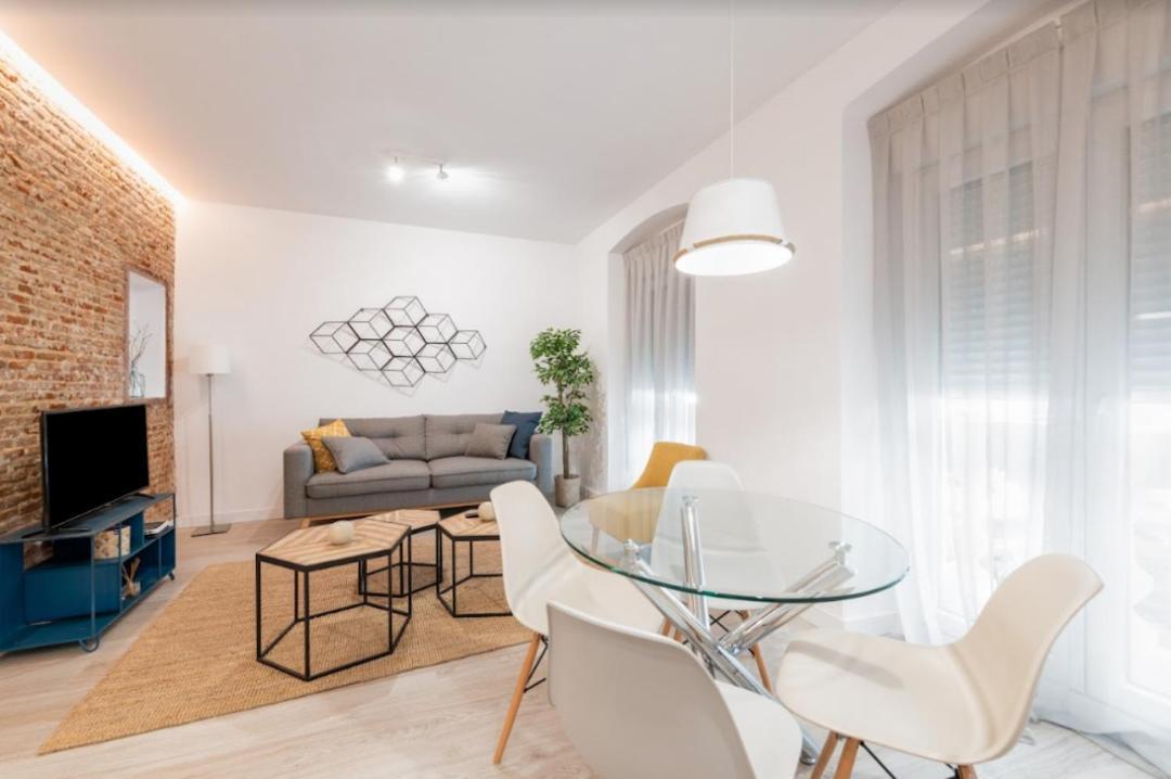 Bright And Modern- 2 Bedrooms 1bathroom- Mintystay - Bocangel Apartamento