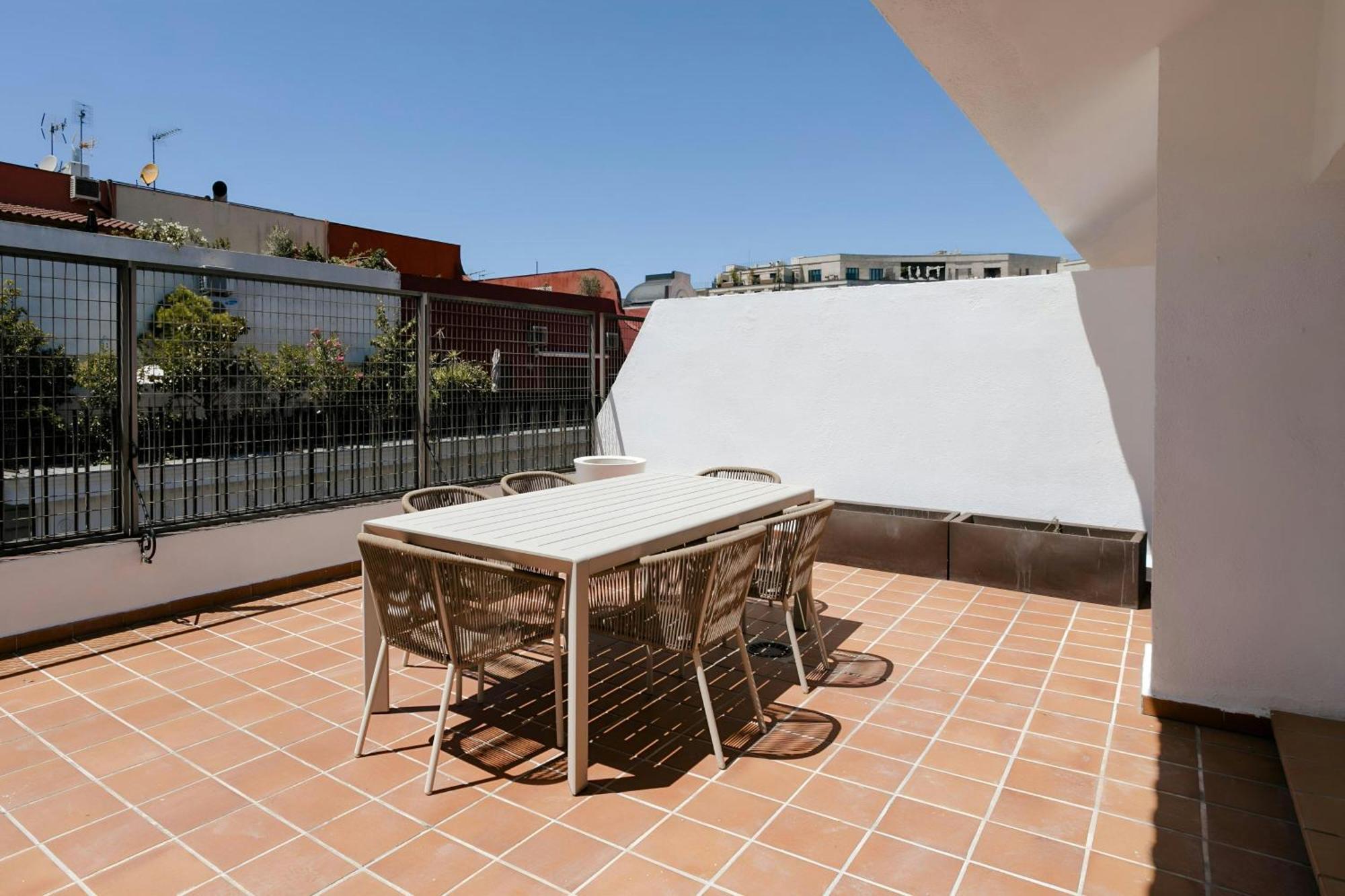 Sonder By Marriott Bonvoy Santa Ana Letras *
