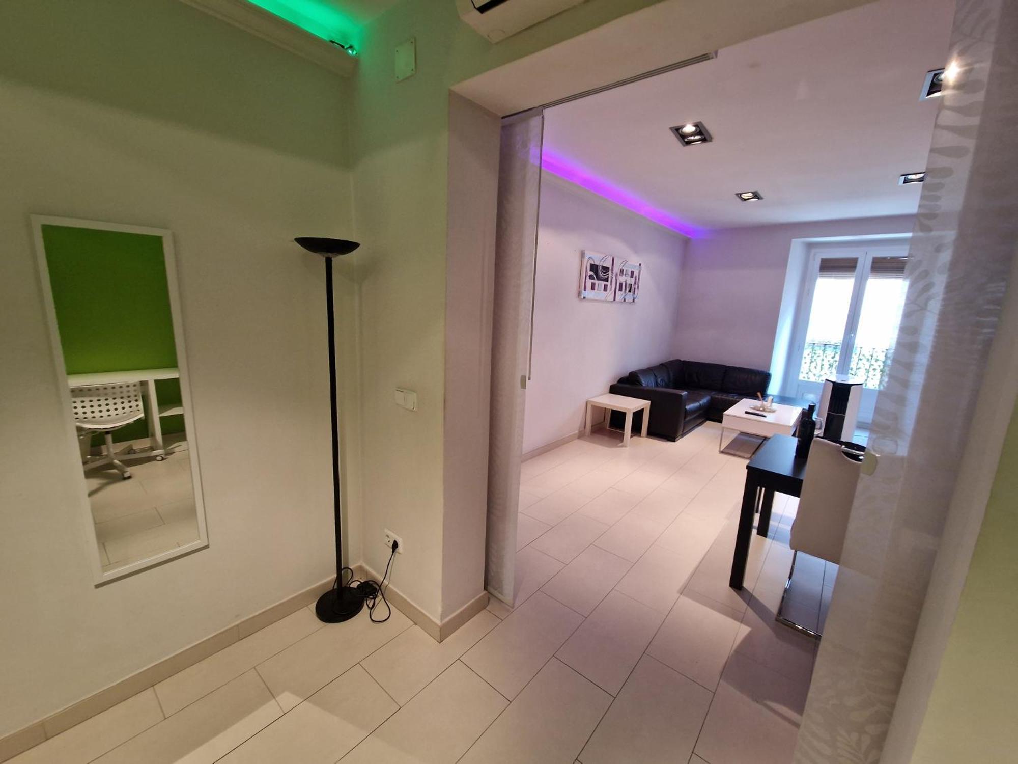 Estupendo En Malasana Apartamento