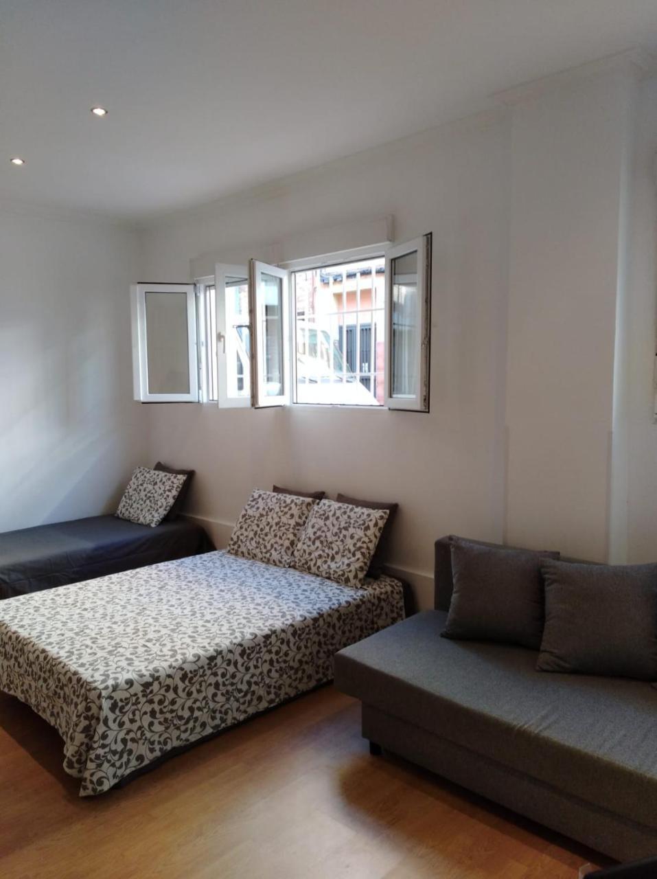 Apartment Estudios General Ricardos Madrid- Estudio 1