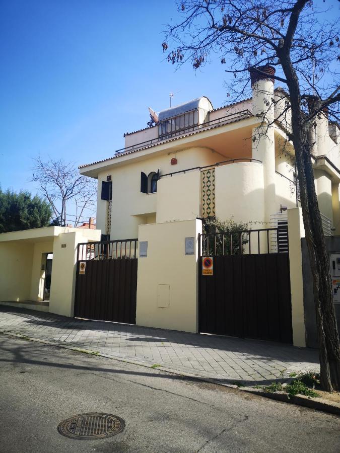 Village Arturo Soria (Adults Only) Habitación en casa particular Madrid